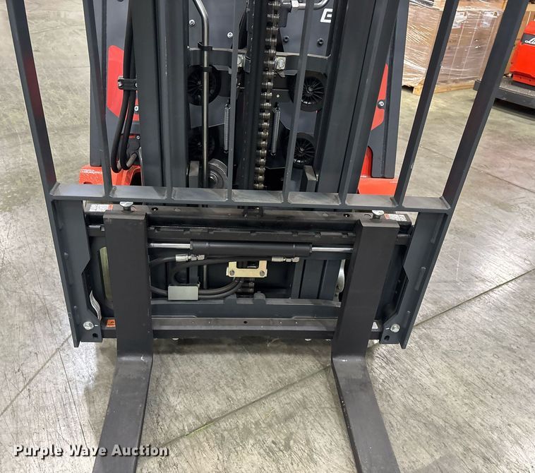 image for item ND9968 2023 Linde E18 forklift