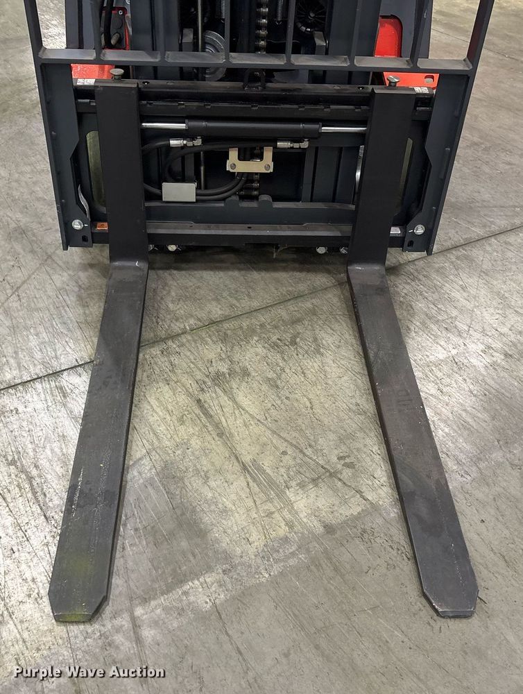 image for item ND9968 2023 Linde E18 forklift