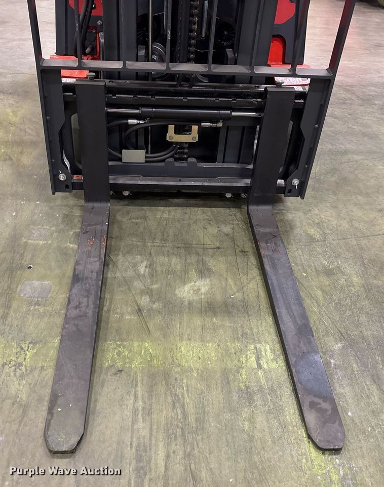 image for item ND9972 2023 Linde E18 forklift