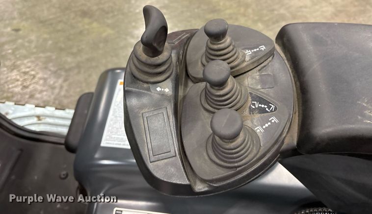 image for item ND9973 2023 Linde E18 forklift