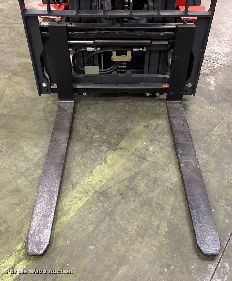 image for item ND9974 2023 Linde E18 forklift