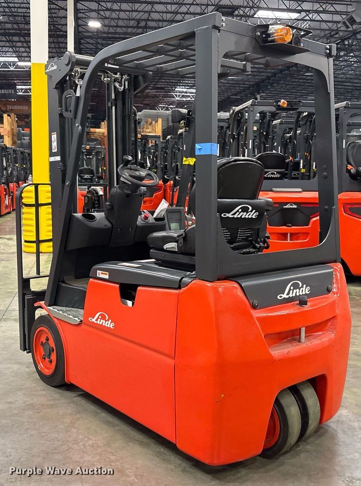 image for item ND9975 2023 Linde E18 forklift