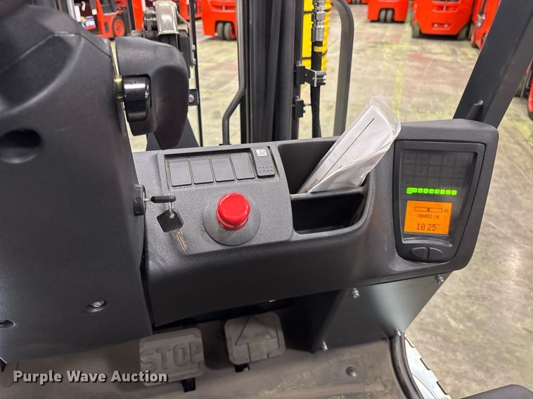 image for item ND9975 2023 Linde E18 forklift