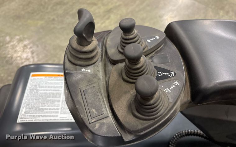 image for item ND9975 2023 Linde E18 forklift