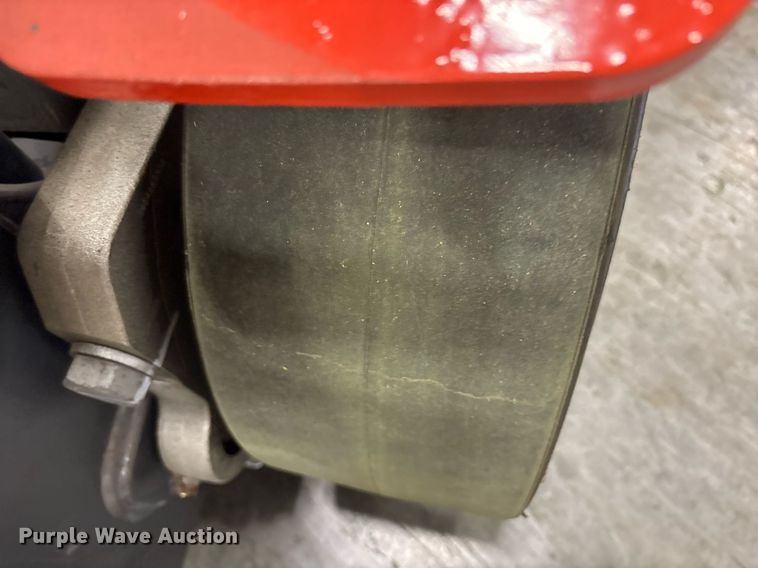 image for item ND9975 2023 Linde E18 forklift