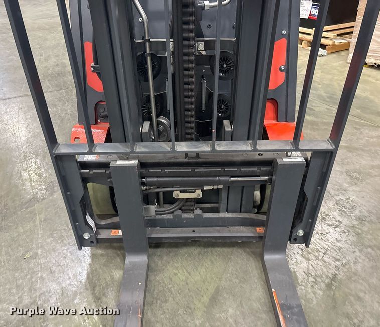 image for item ND9976 2023 Linde E18 forklift