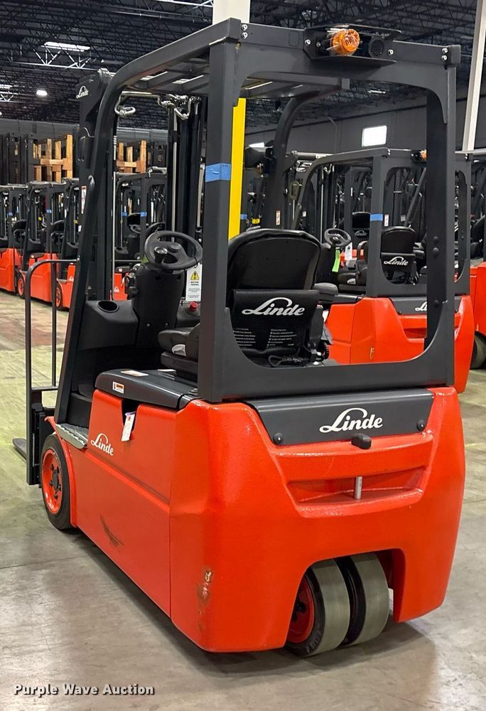 image for item ND9977 2023 Linde E18 forklift