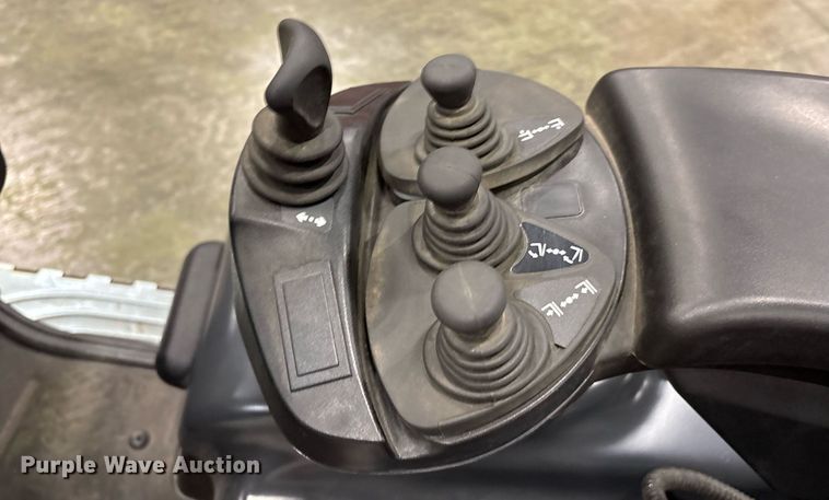 image for item ND9978 2023 Linde E18 forklift