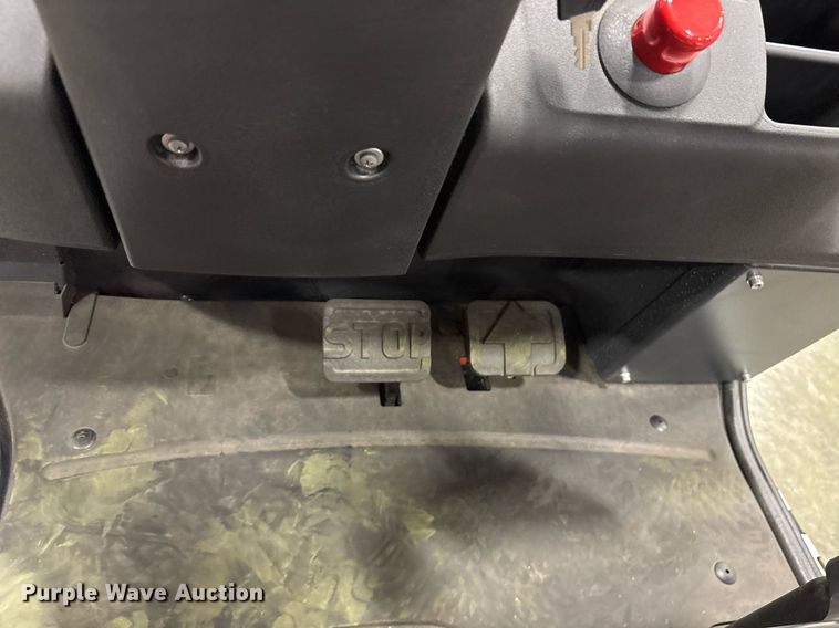 image for item ND9978 2023 Linde E18 forklift