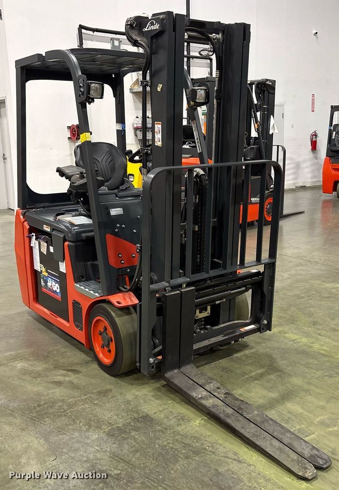 image for item ND9979 2023 Linde E18 forklift