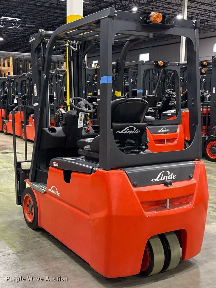 image for item ND9979 2023 Linde E18 forklift