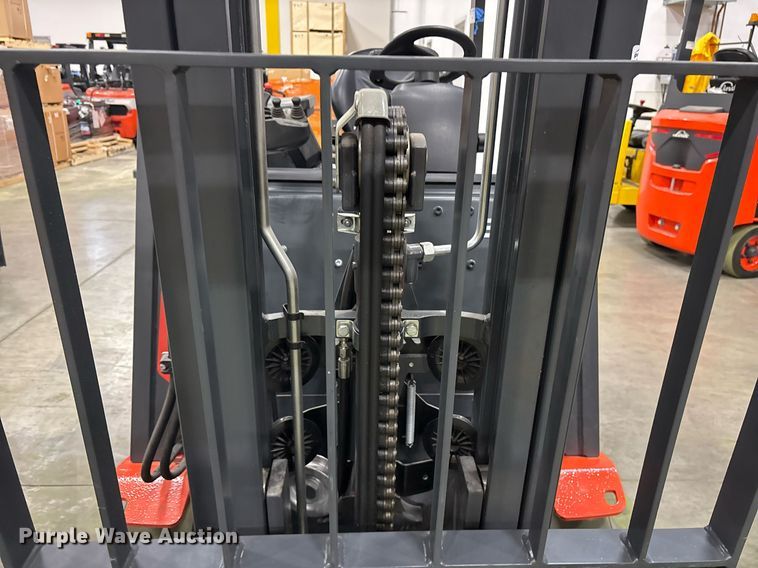 image for item ND9979 2023 Linde E18 forklift