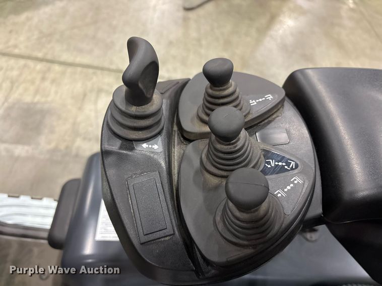 image for item ND9980 2023 Linde E18 forklift