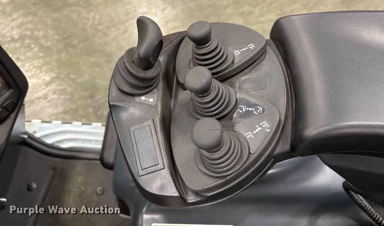 image for item ND9981 2023 Linde E18 forklift