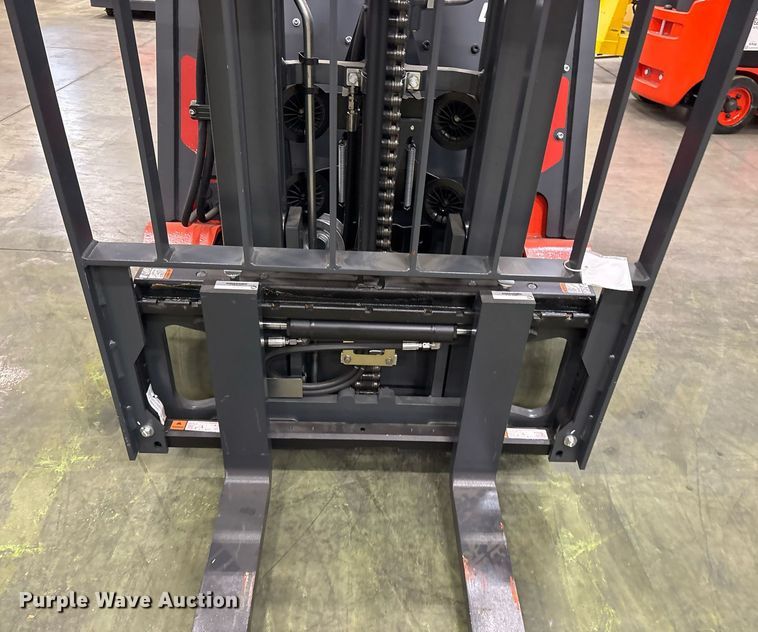 image for item ND9982 2023 Linde E18 forklift