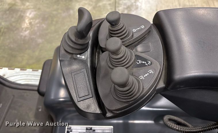 image for item ND9982 2023 Linde E18 forklift