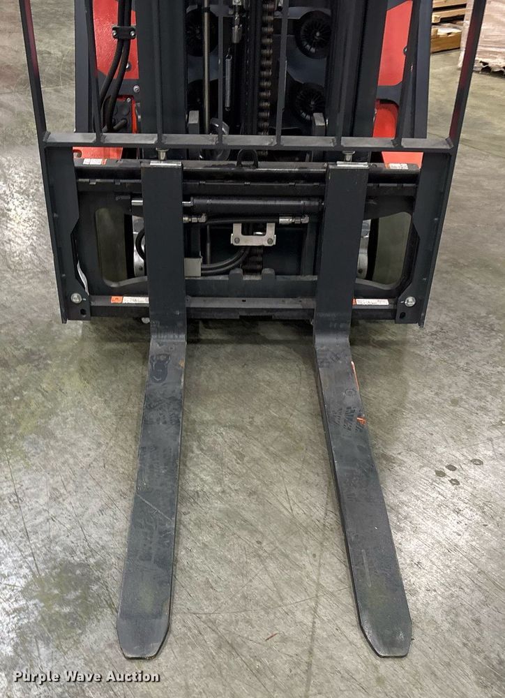 image for item ND9983 2023 Linde E18 forklift