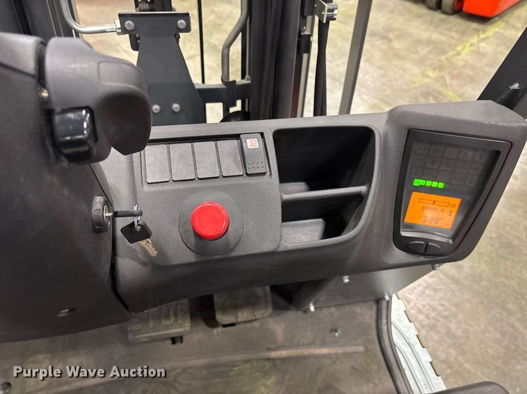 image for item ND9983 2023 Linde E18 forklift