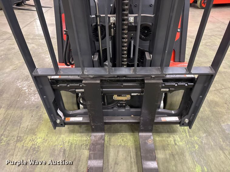 image for item ND9984 2023 Linde E18 forklift