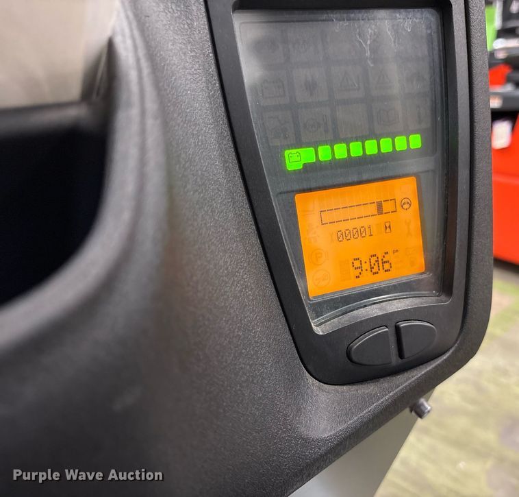 image for item ND9984 2023 Linde E18 forklift