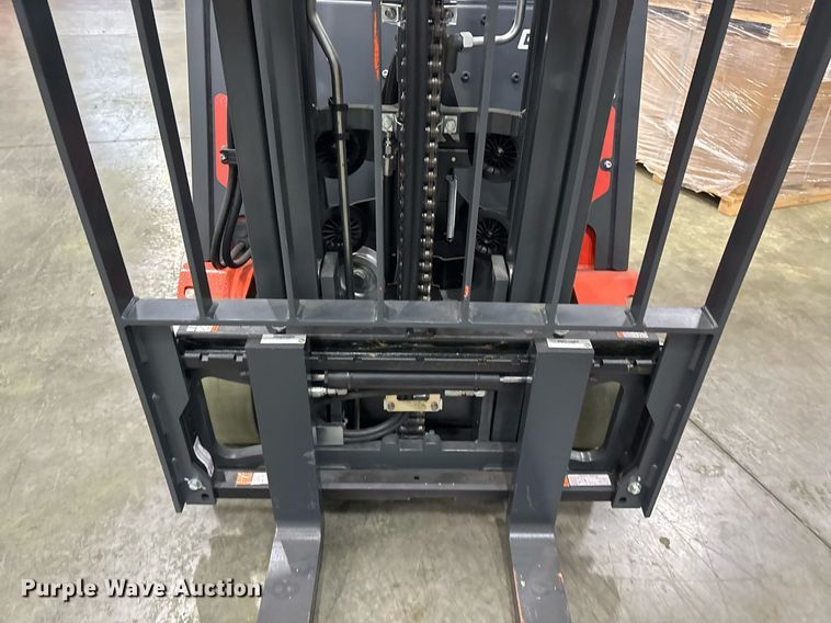 image for item ND9985 2023 Linde E18 forklift