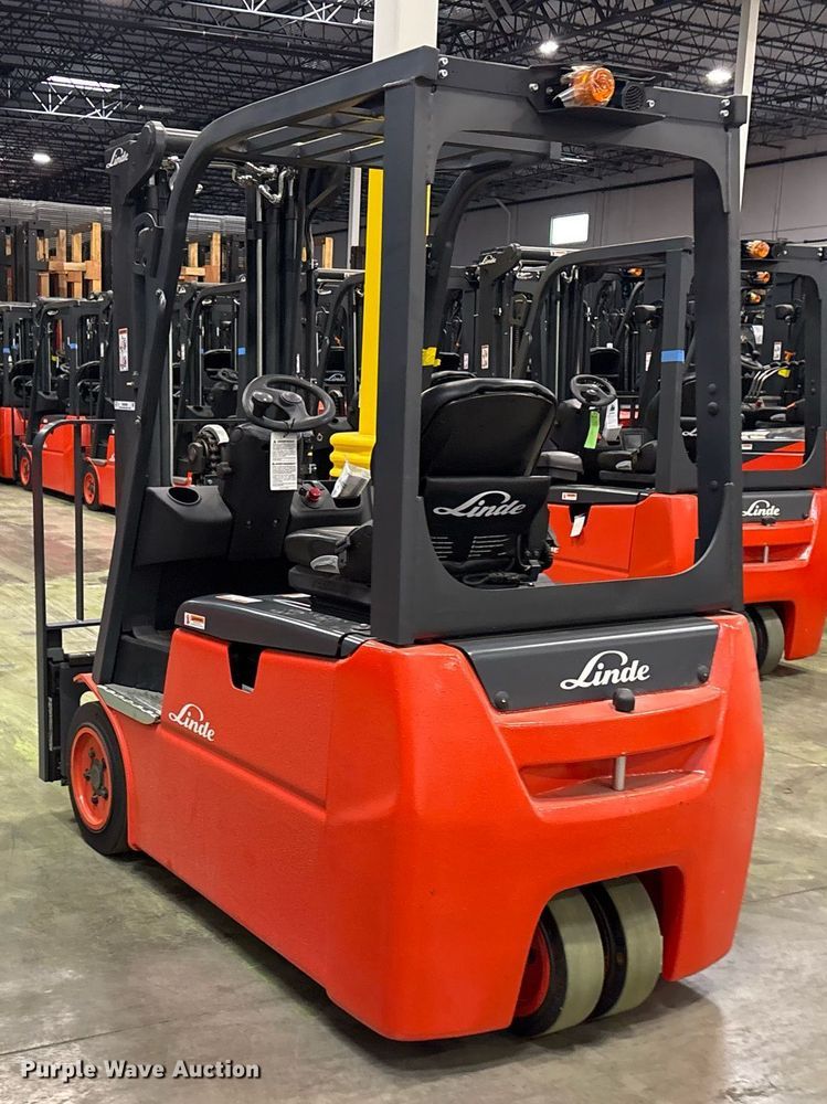 image for item ND9986 2023 Linde E18 forklift