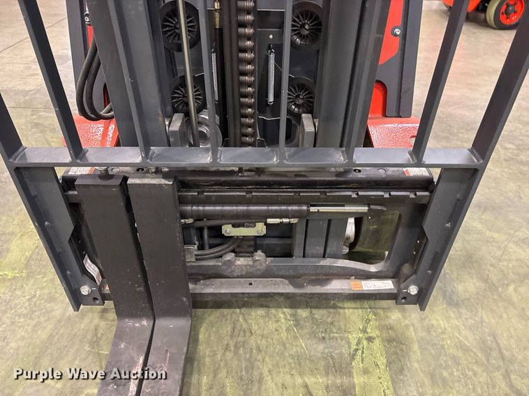 image for item ND9986 2023 Linde E18 forklift