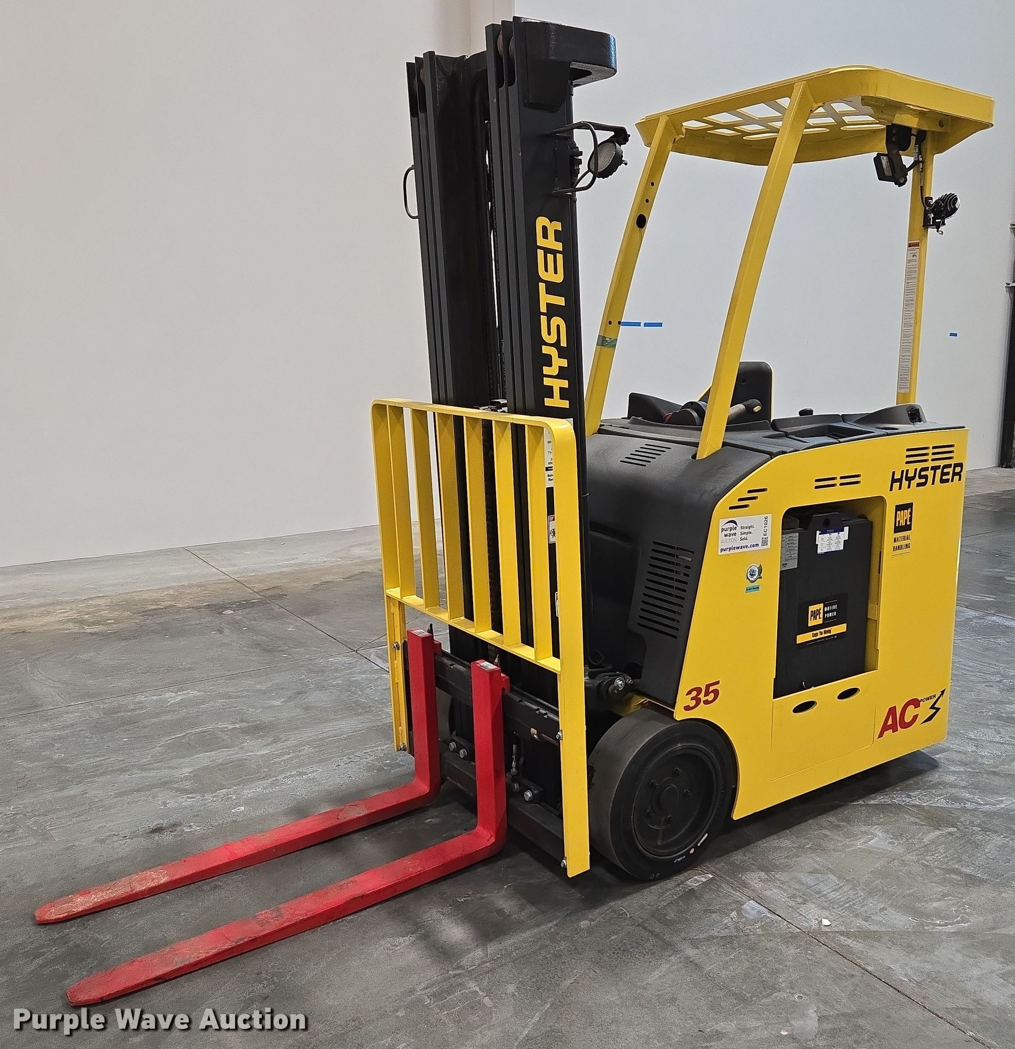2023 Hyster E35HSD3-18 forklift in Moreno Valley, CA | Item