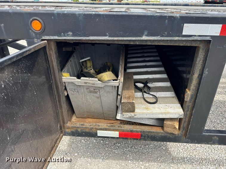 image for item DH9985 2014 Sun Country Car carrier car carrier