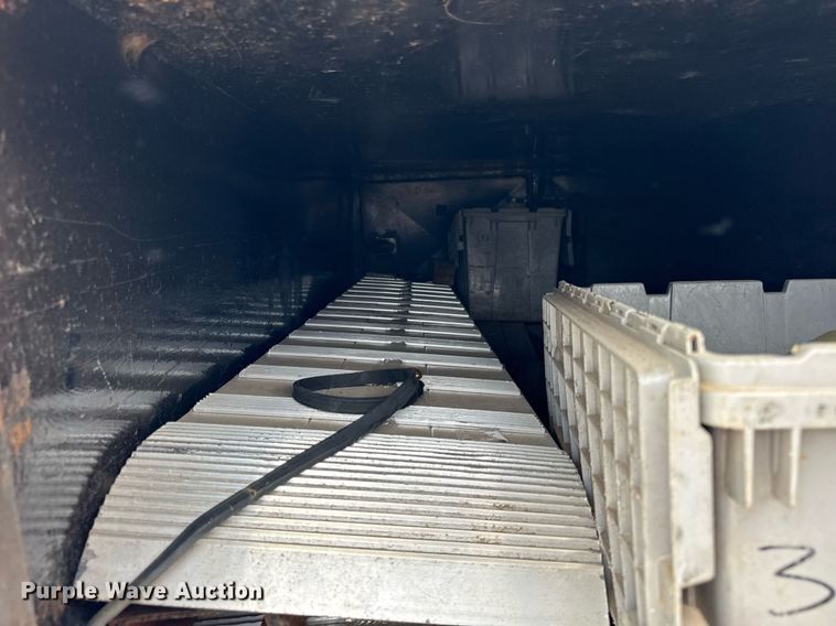 image for item DH9985 2014 Sun Country Car carrier car carrier