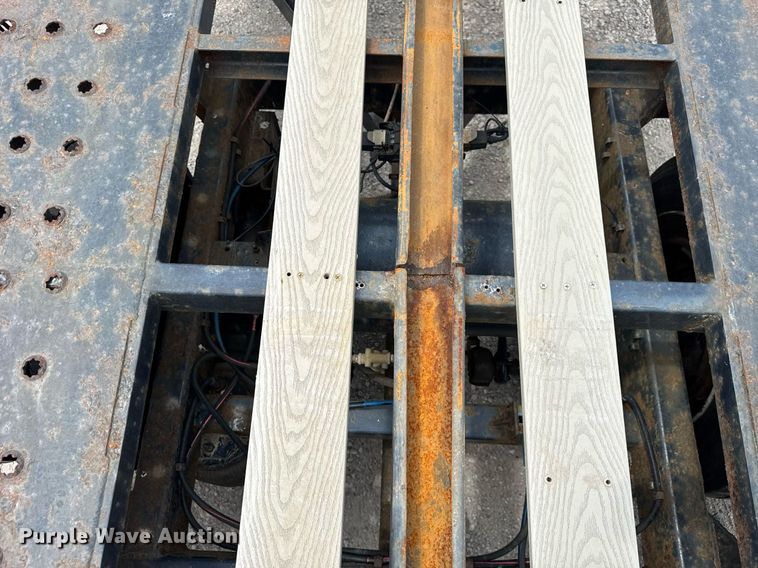 image for item DH9985 2014 Sun Country Car carrier car carrier