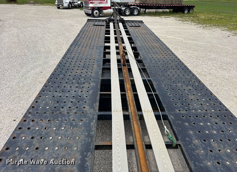 image for item DH9985 2014 Sun Country Car carrier car carrier