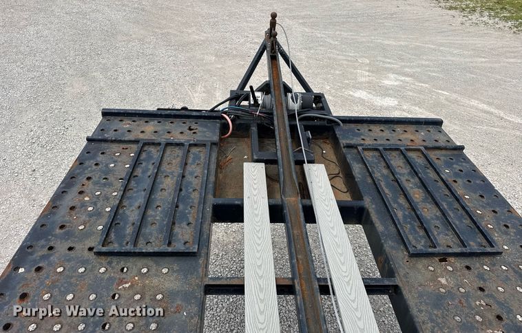 image for item DH9985 2014 Sun Country Car carrier car carrier