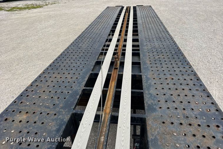 image for item DH9985 2014 Sun Country Car carrier car carrier