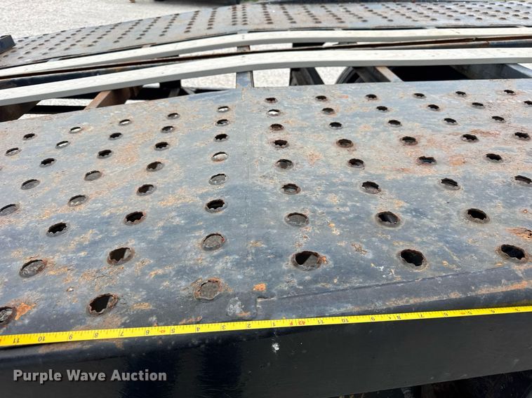 image for item DH9985 2014 Sun Country Car carrier car carrier