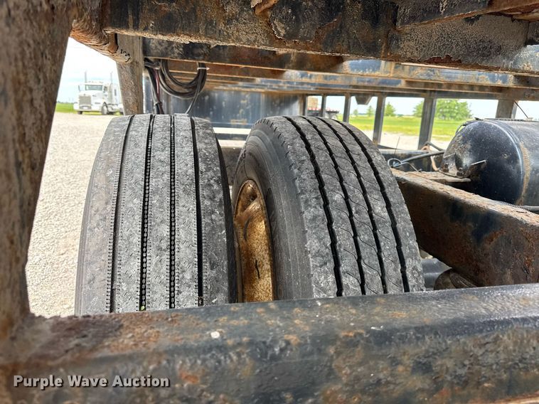 image for item DH9985 2014 Sun Country Car carrier car carrier