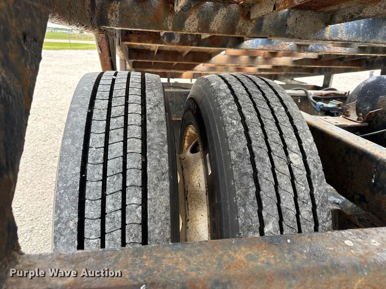 image for item DH9985 2014 Sun Country Car carrier car carrier