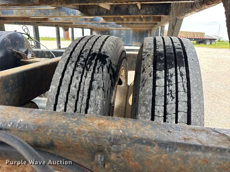 image for item DH9985 2014 Sun Country Car carrier car carrier