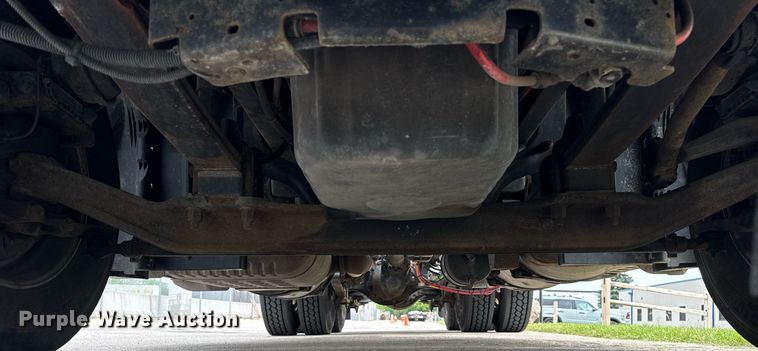 image for item DH9989 2018 Freightliner Cascadia semi truck