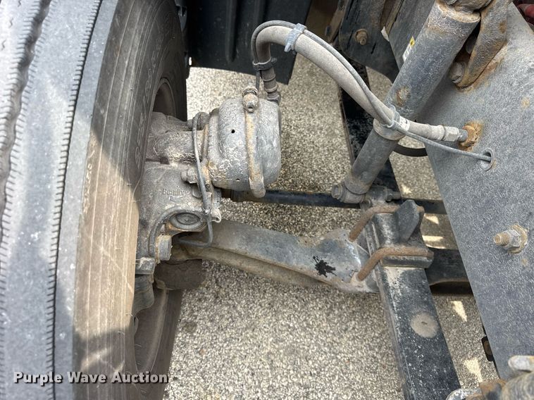 image for item DH9989 2018 Freightliner Cascadia semi truck