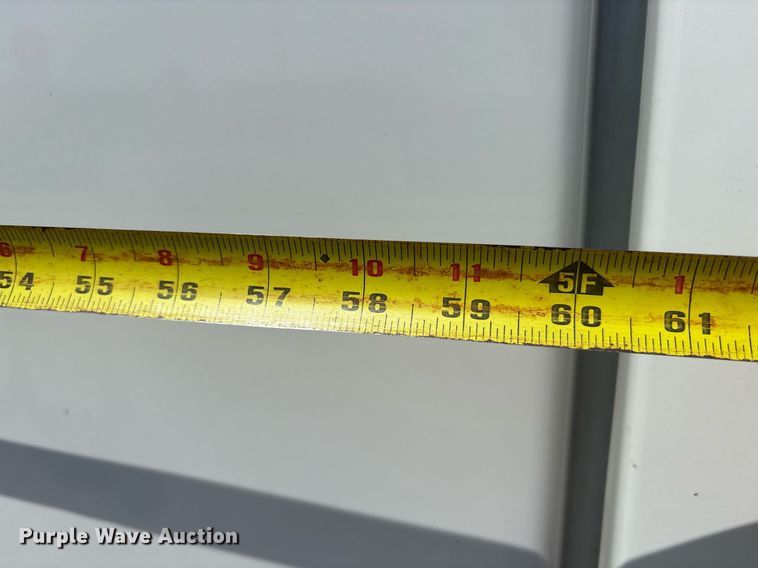 image for item DM1911 2013 Volvo VNL semi truck