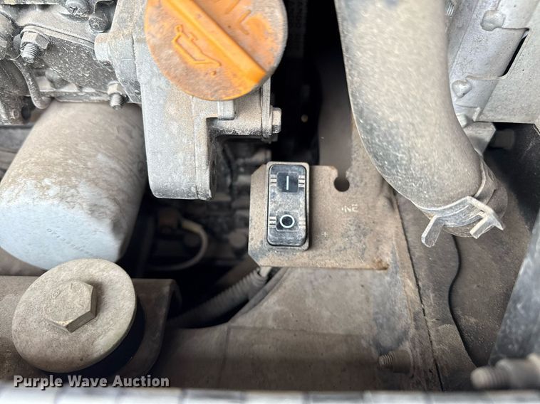 image for item DM5745 2023 Peterbilt 389 semi truck