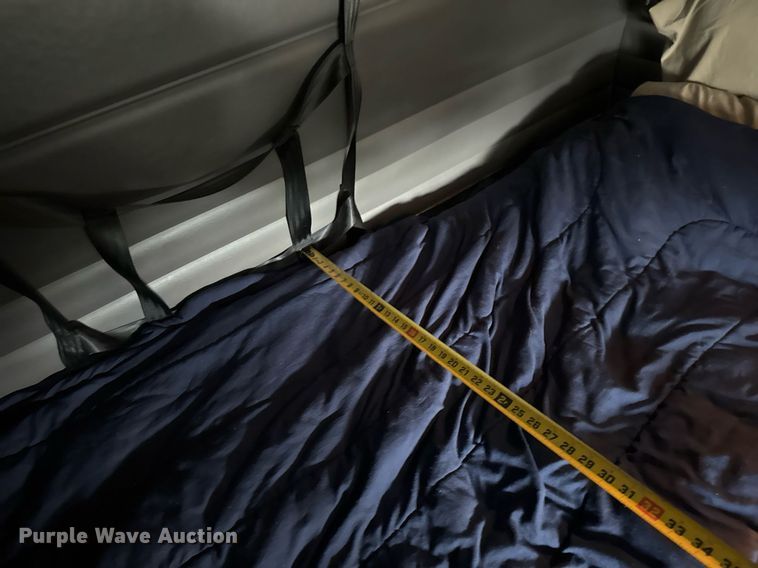 image for item DM5745 2023 Peterbilt 389 semi truck