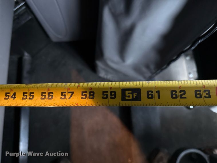 image for item DM5745 2023 Peterbilt 389 semi truck