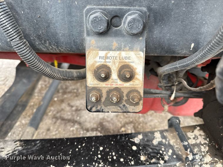 image for item DM5745 2023 Peterbilt 389 semi truck