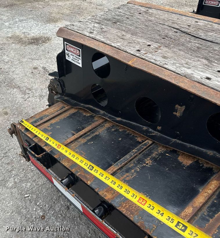 image for item DM5747 2020 Transcraft drop deck equipment trailer