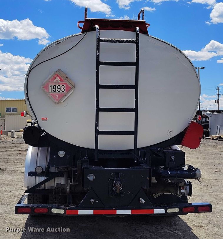 image for item DP4943 1997 Freightliner  FLB fuel truck