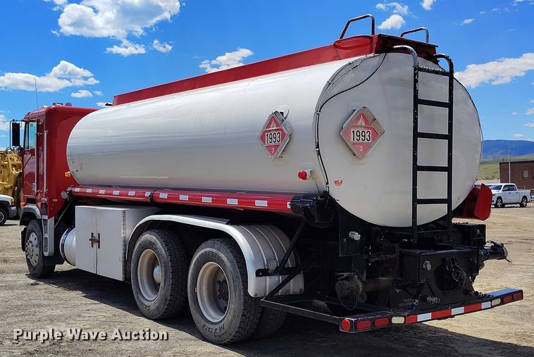 image for item DP4943 1997 Freightliner  FLB fuel truck