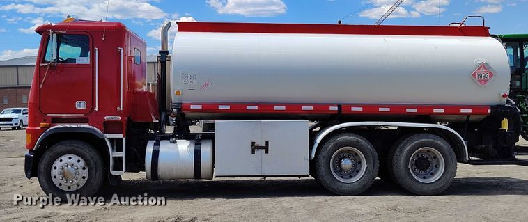image for item DP4943 1997 Freightliner  FLB fuel truck