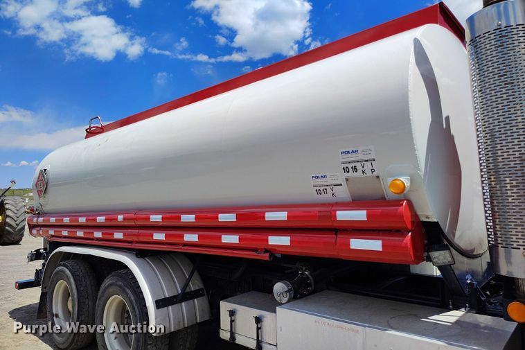 image for item DP4943 1997 Freightliner  FLB fuel truck